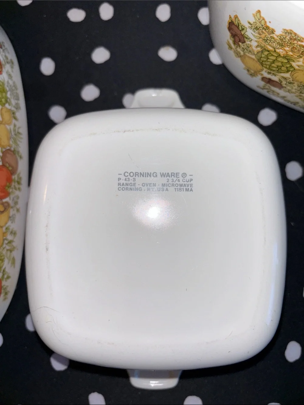 EUC VINTAGE Corning Ware Le Romarin casserole dishes Set of 3 with lids. featuri
